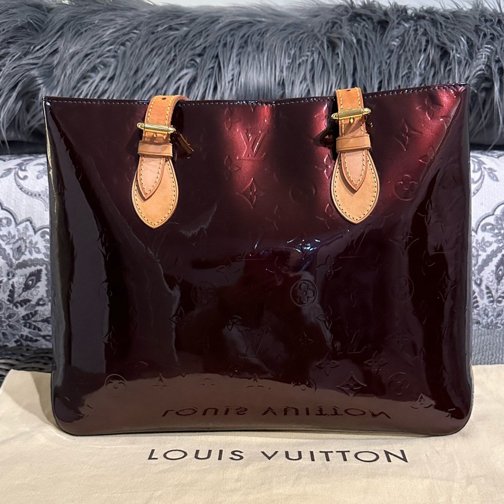 Authentic Louis Vuitton Vernis Tote bag